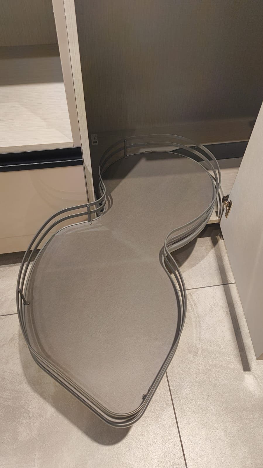 Hettich CargoMan Soft Close Corner Pull Out 500 RH 900/1000 mm width - Anthracite Finish